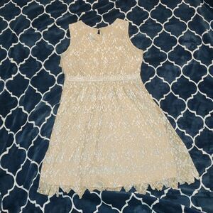 Excellent Condition Size XL (14-16) holiday dress